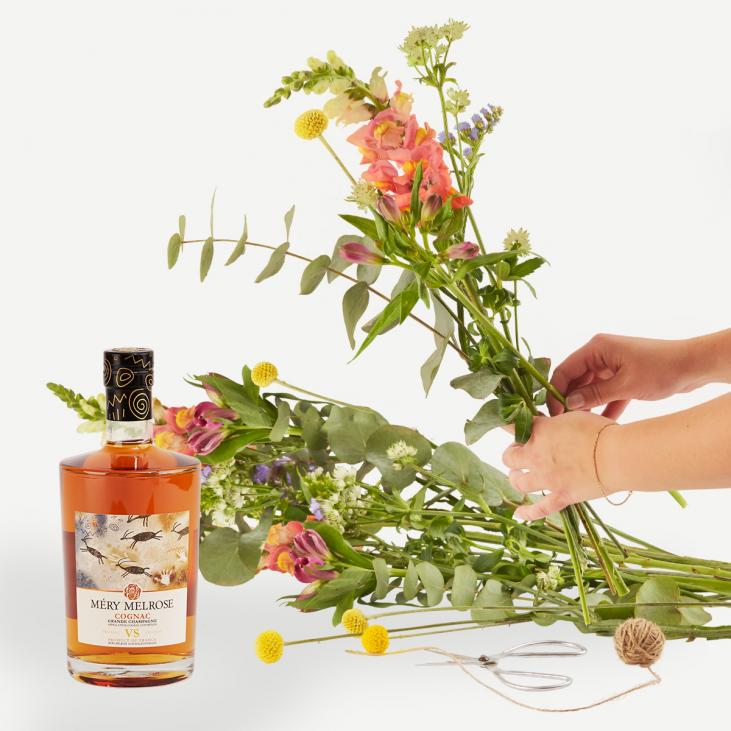 Høj buket med Méry Melrose Cognac (Floristens kreative valg)