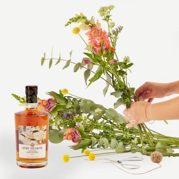 Høj buket med Méry Melrose Cognac (Floristens kreative valg)